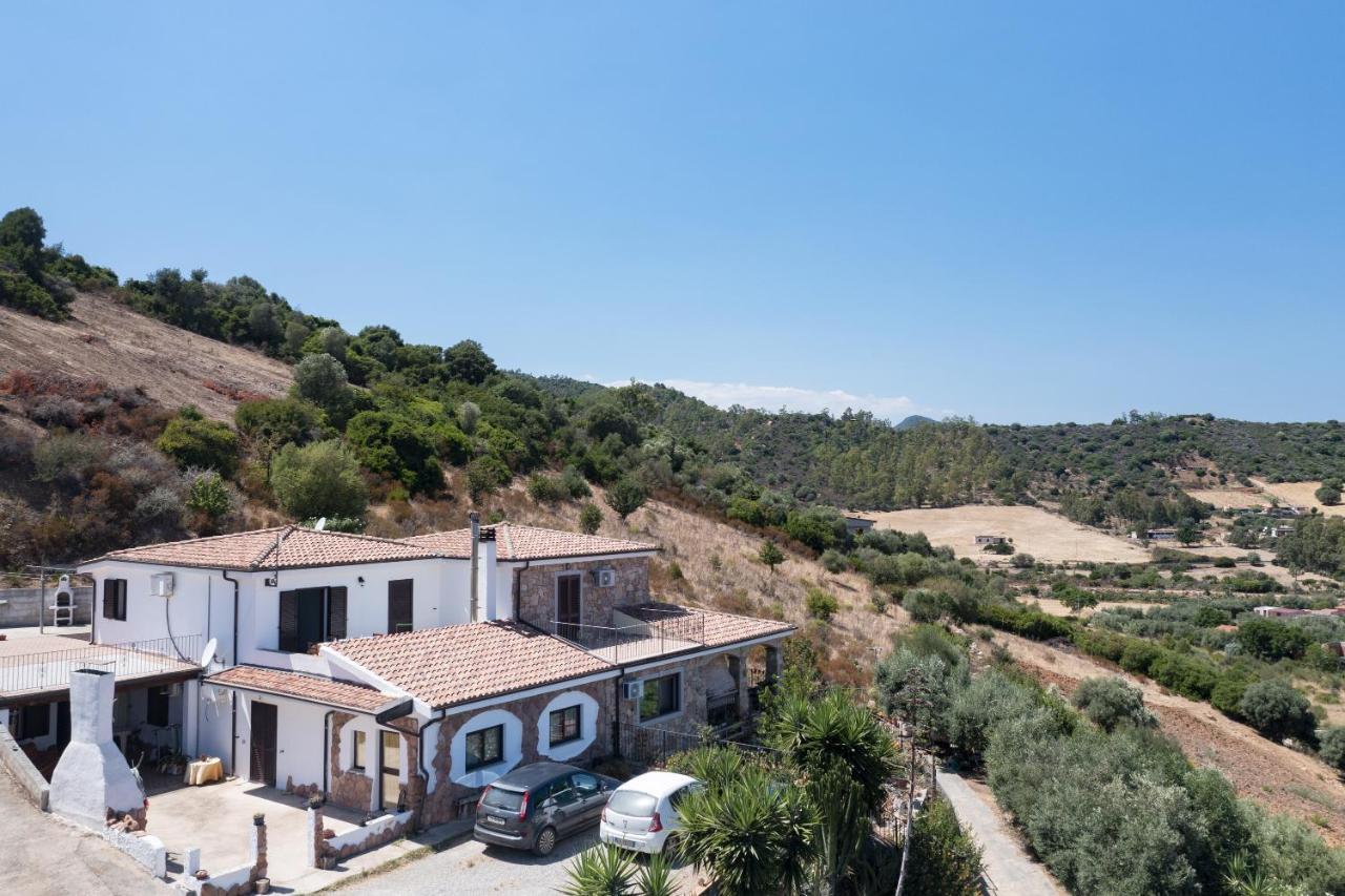Vistamare Villa Cardedu Buitenkant foto